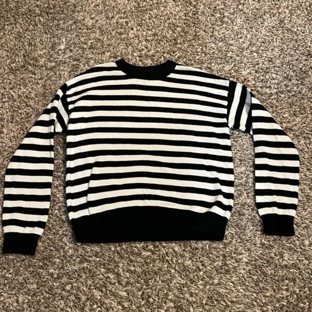 Melrose and Market Girls Sweater SZ M